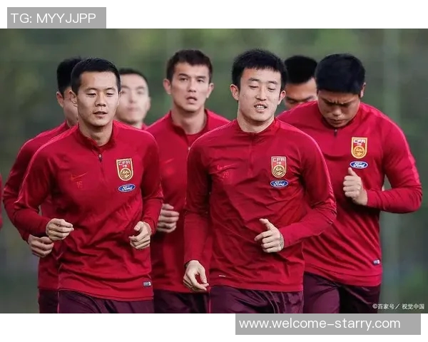 U22国足主帅安东尼奥亲临现场考察海牛与三镇的精彩对决 U22国足主帅安东尼奥亲临现场考察海牛与三镇的精彩对决